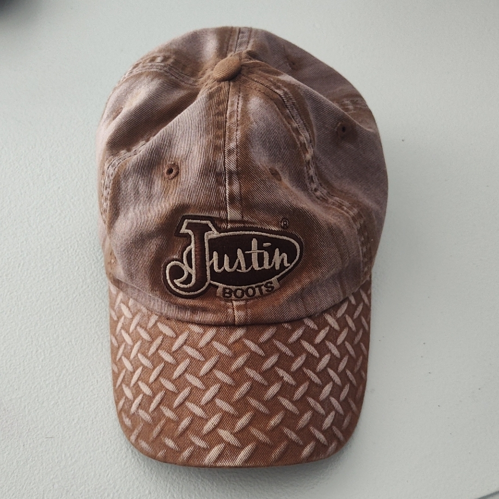 Justin Boots Distressed Brown Cap